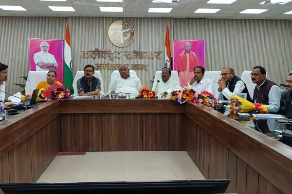 अंबेडकर नगर में जिला विद्युत समिति की बैठक संपन्न!