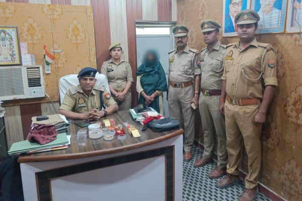 अपने बुने जाल में खुद ही फंस गई महिला” घर में हुई लूट की घटना निकली झूठी” महिला ने खुद रची थी कहानी पुलिस ने किया खुलासा!