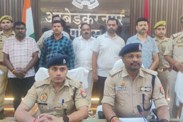 पुलिस की बड़ी कार्रवाई, भूमाफिया गिरोह के 6 सदस्यों को किया गया गिरफ्तार!