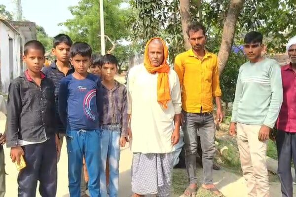 बीती रात्रि टांडा कोतवाली क्षेत्र अंतर्गत नौजवान युवक की लाठी डंडों और ईट पत्थर से मार कर हत्या!