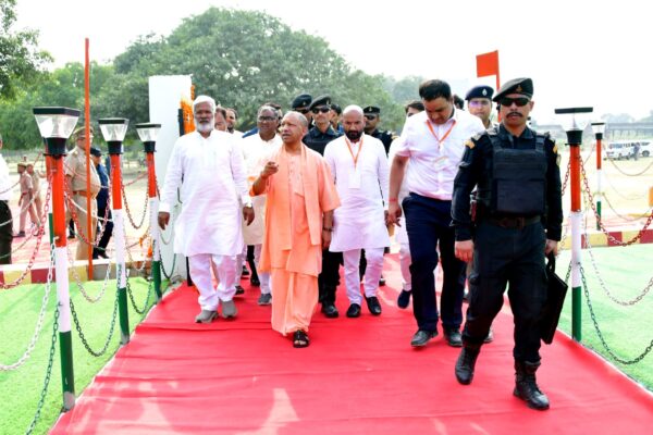 एक दिवसीय दौरे पर आए मुख्यमंत्री ने किया बड़ी घोषणा” 194 विकास परियोजनाओं का लोकार्पण शिलान्यास” जनपद में होगा सर्वांगीण विकास!