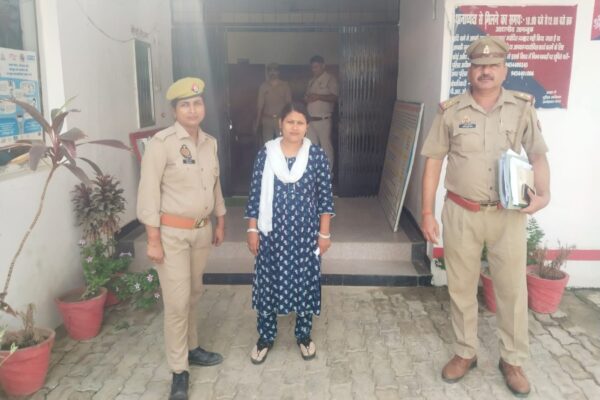 अपराध संख्या 57/25 धारा 89 में फरार अभियुक्ता गीता मौर्या को हंसवर पुलिस गिरफ्तार करने में सफल