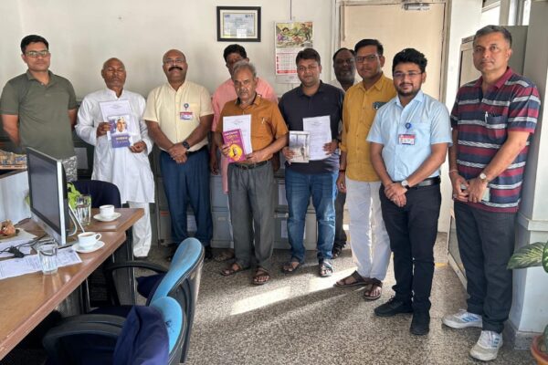 राष्ट्रीय भाषा हिंदी के संवर्धन की दिशा में एनटीपीसी टांडा की प्रतिबद्धता” हिंदी साहित्य के महत्व पर प्रकाश पुस्तकों का अनुदान!