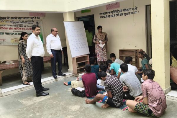 बाल सम्प्रेक्षण गृह, अयोध्या में विधिक साक्षरता शिविर का आयोजन एवं शेल्टर होम्स का निरीक्षण