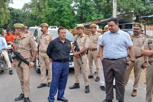 जिलाधिकारी और पुलिस अधीक्षक ने परीक्षा केंद्रों का किया संयुक्त निरीक्षण!