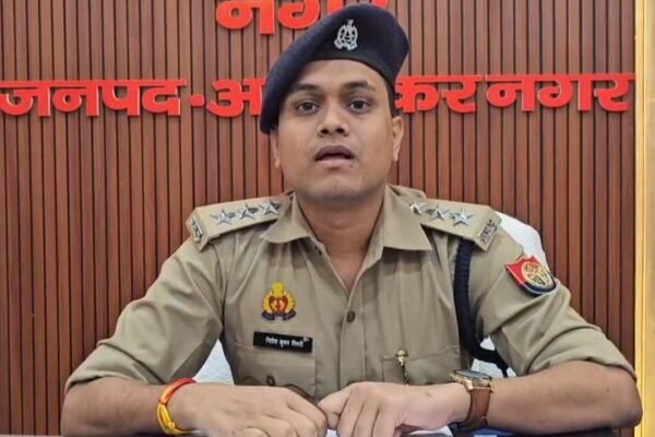 अवैध गुटखा फैक्ट्री के विरुद्ध पुलिस की कार्यवाही” भारी मात्रा में अवैध गुटखा सामग्री बरामद!