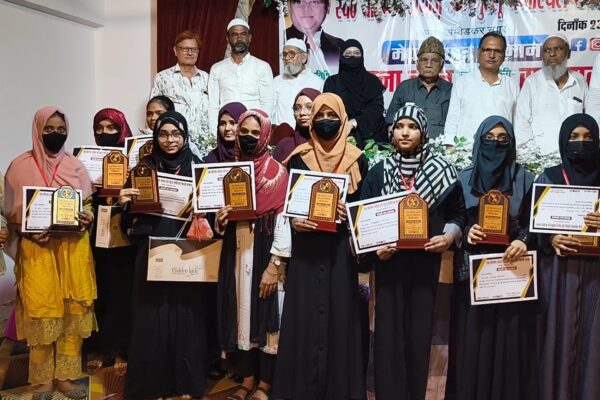 शिक्षा का महत्व” ज्ञान और समझ की दिशा में आगे बढ़ने का मार्ग” आत्मनिर्भरता और जिम्मेदारी की भावना!
