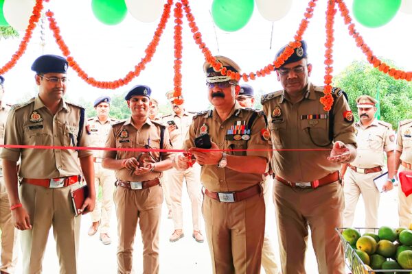 त्यौहारों पर अम्बेडकरनगर पुलिस सतर्क: एडीजी सुजीत पाण्डेय ने दिए सख्त निर्देश, प्रशिक्षण और कानून व्यवस्था की समीक्षा!