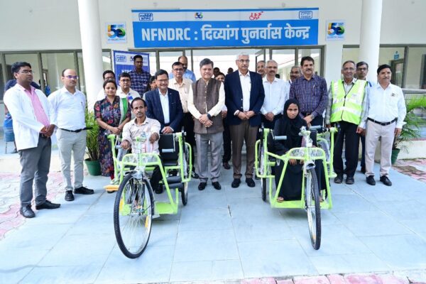 एनटीपीसी टांडा में केंद्रीय विद्युत नियामक आयोग के अध्यक्ष एवं सदस्य तकनीकी का दो दिवसीय दौरा