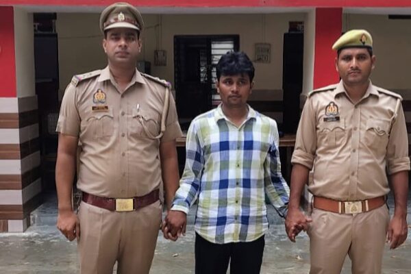 राजेसुल्तानपुर पुलिस की बड़ी कार्रवाई : दुष्कर्म और पाक्सो एक्ट में वांछित अभियुक्त गिरफ्तार