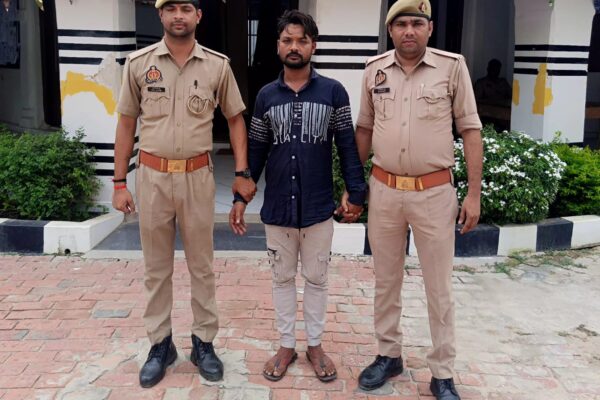टांडा पुलिस ने अपहृत युवती संग फरार युवक को किया गिरफ्तार