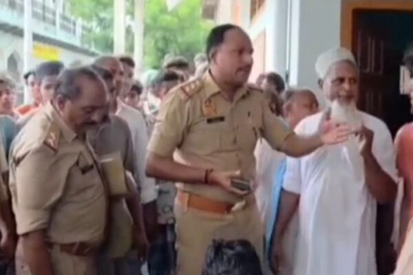 22 वर्षीय युवती का दिन दहाड़े भरी बाजार में असलहा दिखाकर अपहरण: घटना थाना जहांगीरगंज क्षेत्र की!