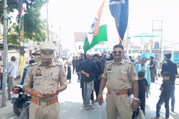 टांडा में चेहलुम ताजिया जुलूस, मोहर्रम की अज़ादारी और 79वें स्वतंत्रता दिवस का संगम
