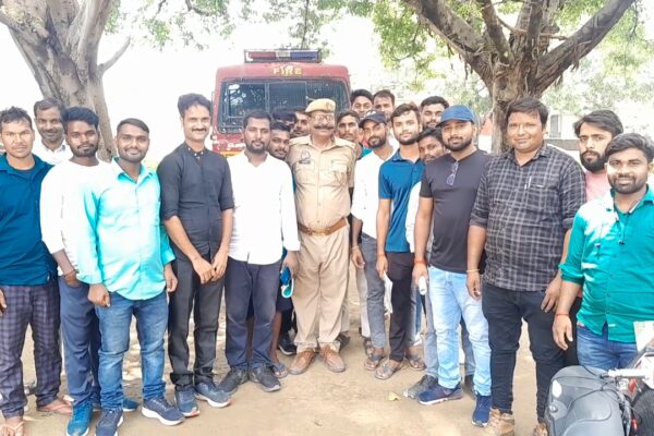 युवाओं के लिए रोजगार और जिम्मेदारी का संगम: पुलिस फायर स्टेशन टांडा में अग्नि सचेतक प्रशिक्षण!
