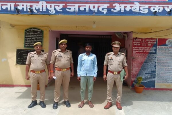 पुलिस की बड़ी कार्यवाही, नाबालिग से दुष्कर्म के आरोपी को दबोचा