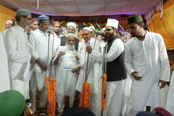 टाण्डा में अंजुमन नूरे हक़ इस्लामिया का 47वां जलसा व सूबाई नातिया मुकाबला सम्पन्न