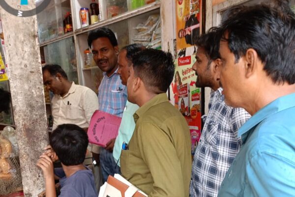 🚫 प्रतिबंधित प्लास्टिक पर नगर पालिका की बड़ी कार्यवाही, ₹5000 जुर्माना व 5.600 किलो कैरीबैग जब्त