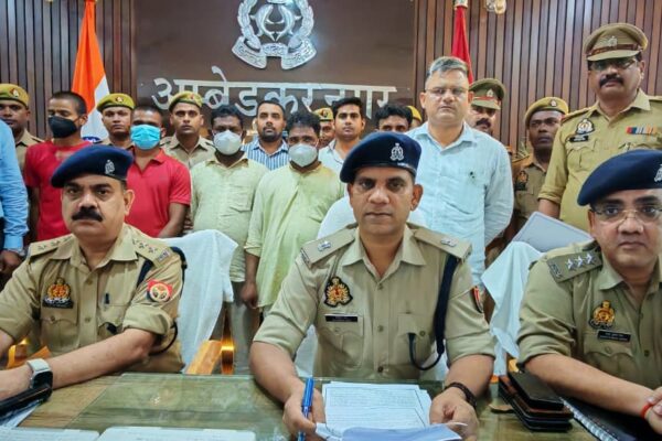 चोरी की बड़ी वारदात का खुलासा, पुलिस की संयुक्त टीम ने दबोचे 05 शातिर चोर, लाखों का माल बरामद