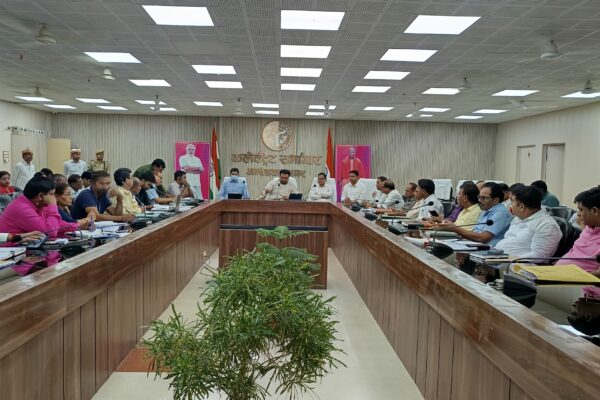 स्वस्थ नारी सशक्त परिवार अभियान: महिलाओं व बच्चों के स्वास्थ्य संवर्धन को लेकर कलेक्ट्रेट सभागार में हुई अहम बैठक