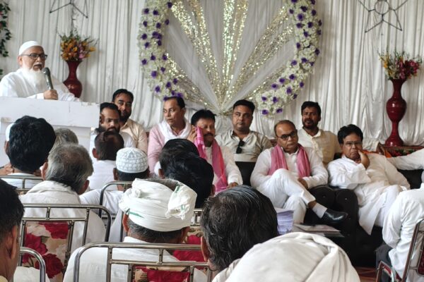 टांडा में सपा की मासिक बैठक सम्पन्न – विधायक राममूर्ति वर्मा बोले, जनता की समस्याओं का समाधान ही हमारा संकल्प
