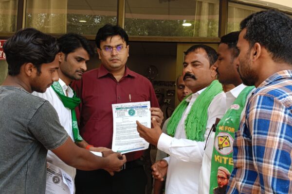 मुस्लिम समाज पर अत्याचार के खिलाफ भड़के एआईएमआईएम अध्यक्ष ने राष्ट्रपति को भेजा ज्ञापन!