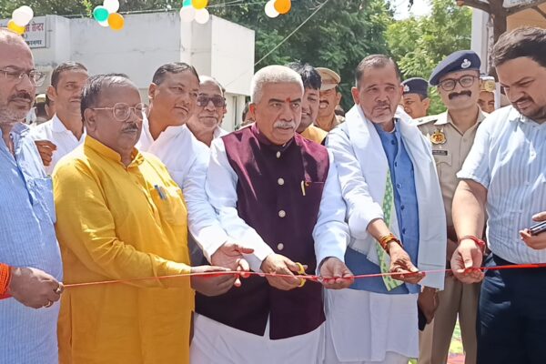 स्वदेशी मेला – 2025 का भव्य शुभारंभ एमएसएमई मंत्री राकेश सचान ने किया उद्घाटन – आत्मनिर्भर भारत की दिशा में बड़ा कदम, स्थानीय उत्पादों को मिलेगा वैश्विक मंच!