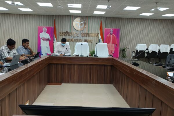 मुख्य विकास अधिकारी आनंद कुमार शुक्ला ने की निर्माण परियोजनाओं की गहन समीक्षा-गुणवत्तापूर्ण एवं समयबद्ध कार्य पूर्ण करने के निर्देश